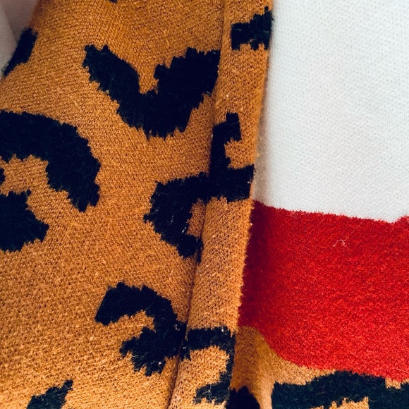 Amazon Women's Leopard Print Colorblock Sweater - Red, White, Brown - Picture 6 of 8